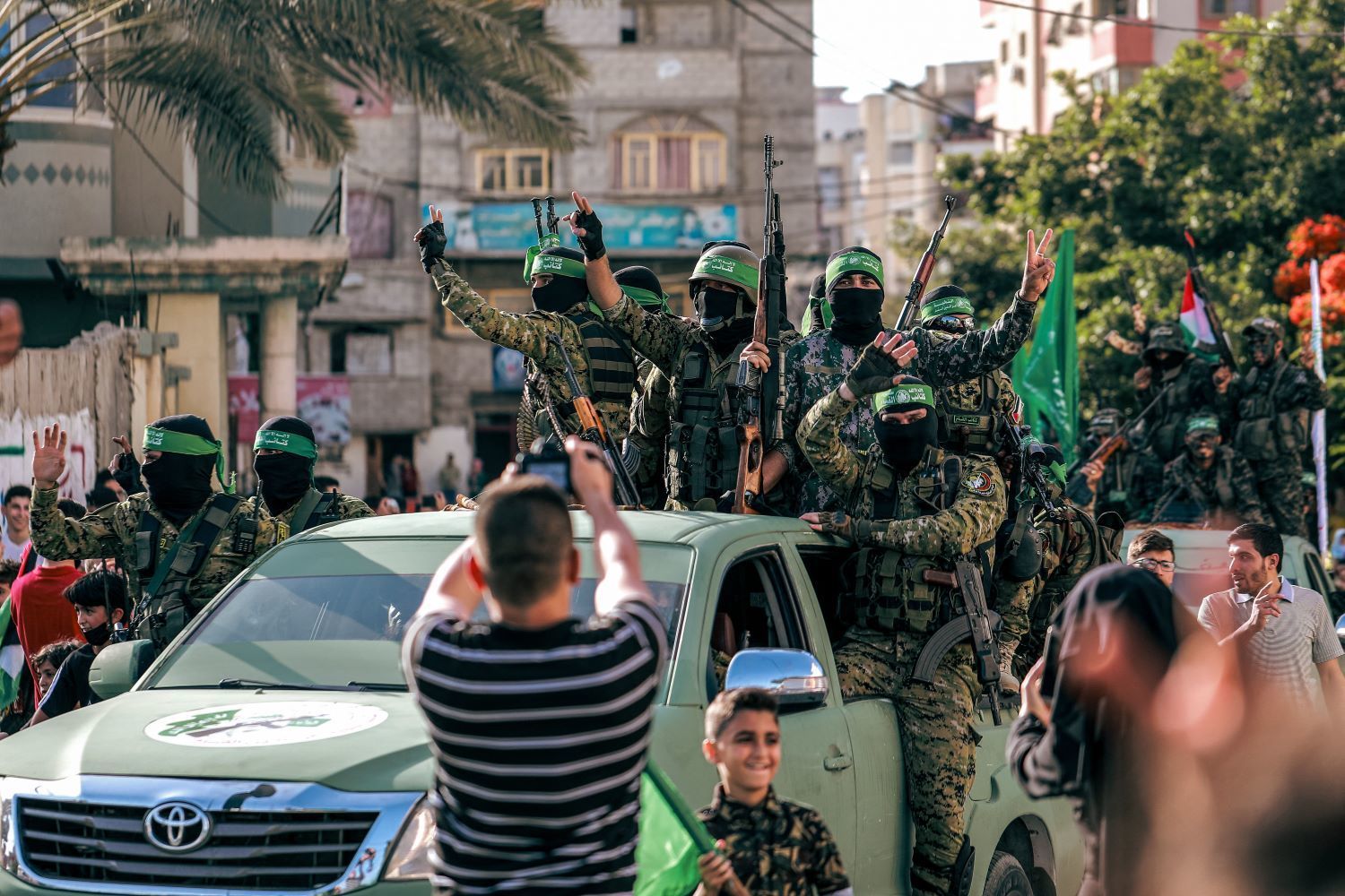 “Mosab Hassan Yousef’s Critique of Hamas: The Untold Story of the Son of a Founder”