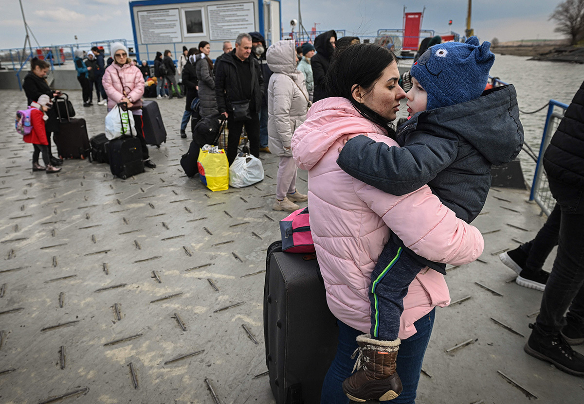 “Facing Uncertainty and Fear: The Lives of Pastors’ Wives Amidst Ukraine’s Ongoing Conflict”