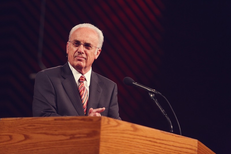 “Pastor John MacArthur Criticizes Biden’s Leadership and Advocates for Biblical-Based Transformation in Society”